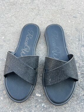 Rocawear Women's Black Crisscross Slide Sandals